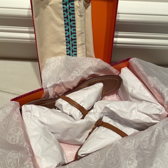 Tory Burch Mini Miller Thong Sandal - Picture 5 of 5